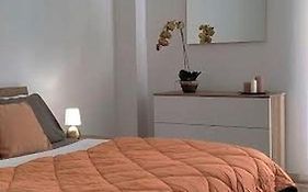 Appartamento Delizioso Con Terrazzo In Centro-Delicious Apartment With Terrace