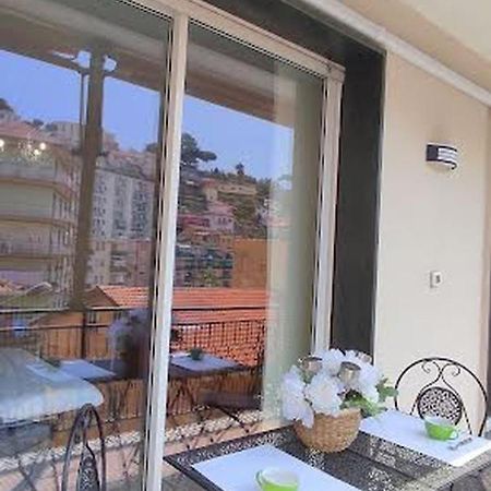 Appartamento Delizioso Con Terrazzo In Centro-Delicious Apartment With Terrace Санремо Екстер'єр фото