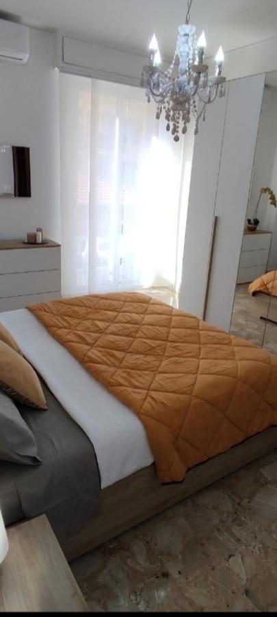 Appartamento Delizioso Con Terrazzo In Centro-Delicious Apartment With Terrace Санремо Екстер'єр фото